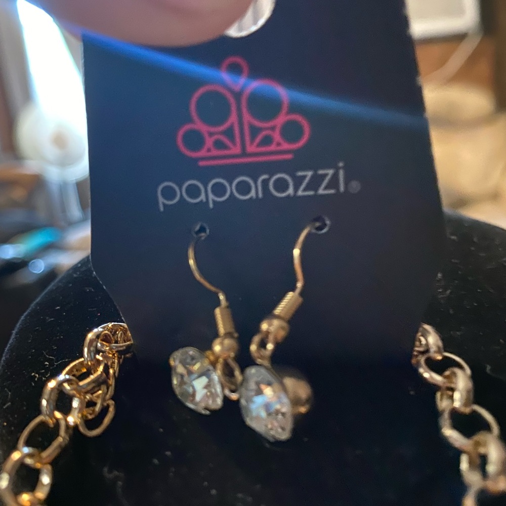 Jewelry Set - Picture 3 of 6